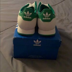 adidas Shoes - *BRAND NEW* Adidas Samoa White & Green adidas Shoes - *BRAND NEW* Adidas Samoa White & Green